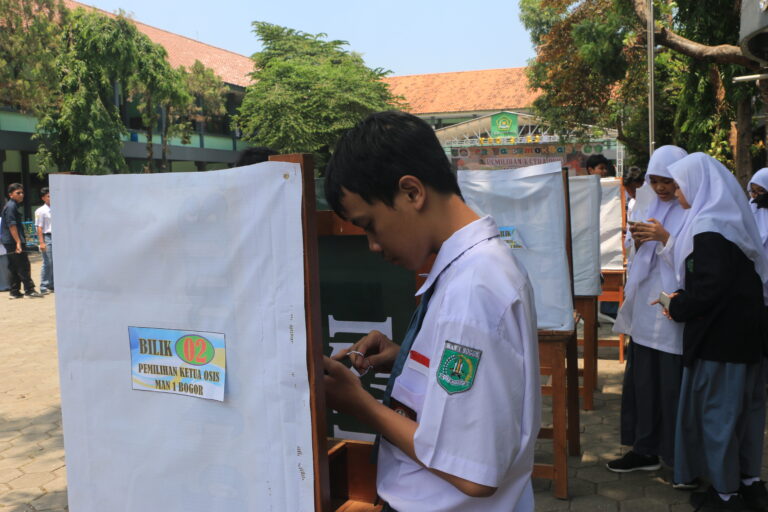 Pilketos MAN 1 Bogor Berbasis Teknologi, Wujud Pemilu yang Hemat, Transparan dan Akuntabel