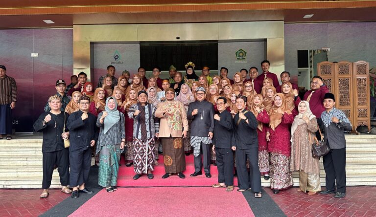 Kemenag RI Apresiasi Totalitas MAN 1 Bogor menjadi Petugas Upacara HGN