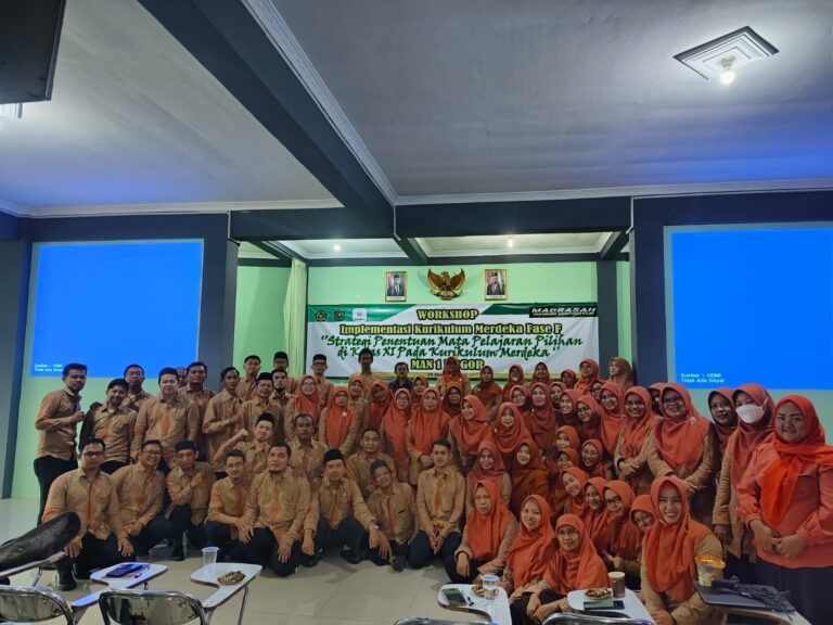 Workshop Implementasi Kurikulum Merdeka Fase F MAN 1 Bogor: Optimalisasi Pemilihan Mata Pelajaran Pilihan di Kelas XI