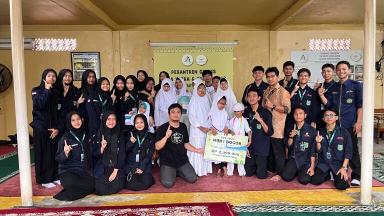 MPK DAN OSIS MAN 1 BOGOR SAMBANGI YAYASAN TABUNGAN SURGA