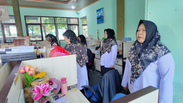 Warga MAN 1 Bogor Hentikan Aktivitas Saat Indonesia Raya Diperdengarkan