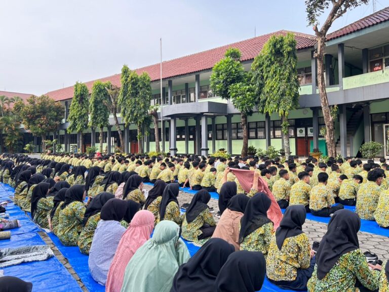 MAN 1 Bogor Perkuat Karakter Siswa Melalui Tadarus Bersama